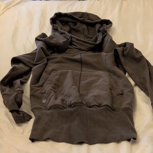 Casual Brown Hoodie with Front Pocket
